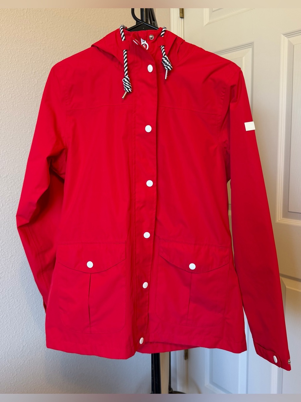 Regatta ‘Bayarma’ women’s M red waterproof jacket lightweight nautical gorpcore